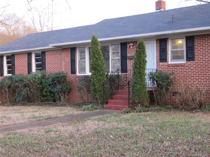 201 School St, Belmont, NC 28012
