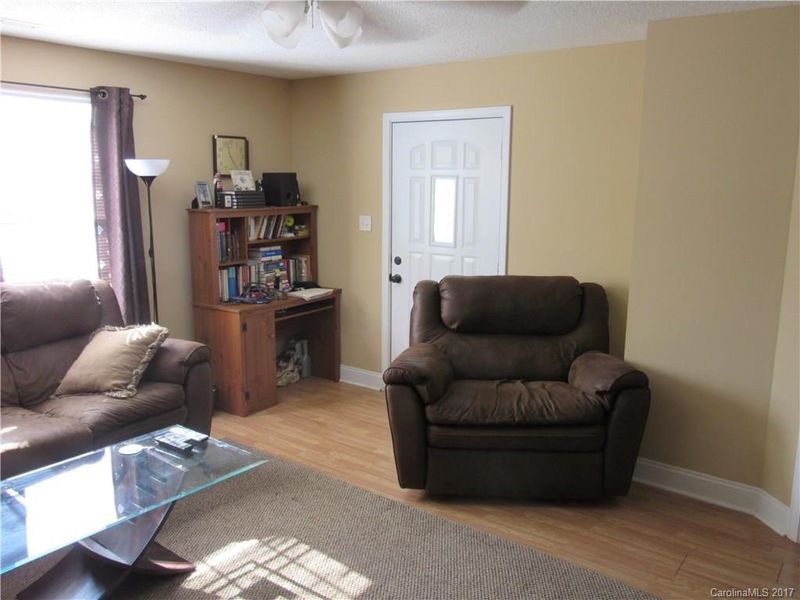 316 N High St, Lincolnton, NC 28092