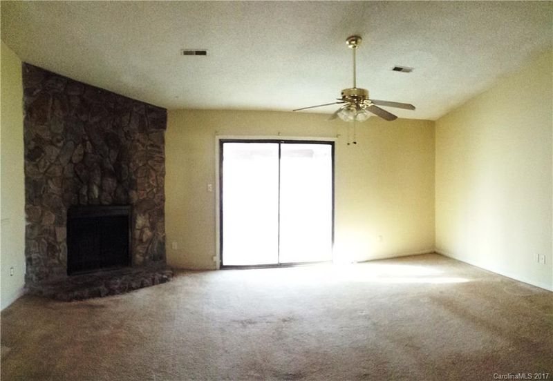 3331 Cross Winds Rd, Charlotte, NC 28227