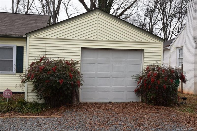 1313 Cortland Rd W, Charlotte, NC 28209