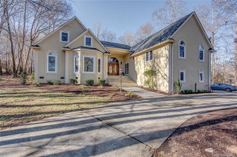 519 Stuart Rg, Cramerton, NC 28032