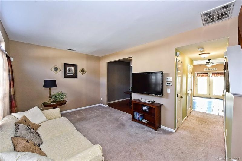 17644 Delmas Dr #64, Cornelius, NC 28031