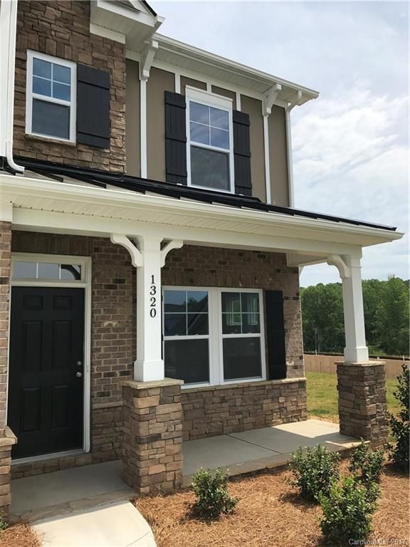 1320 Aurora Ct #366, Denver, NC 28037