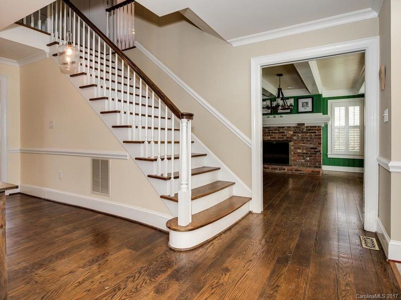 5644 Sunstar Ct, Charlotte, NC 28226