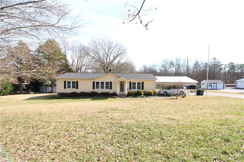 306 Ledford Dr, Gastonia, NC 28056