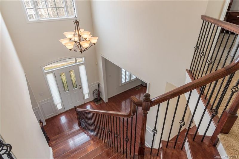10035 Falmouth Ln, Charlotte, NC 28269