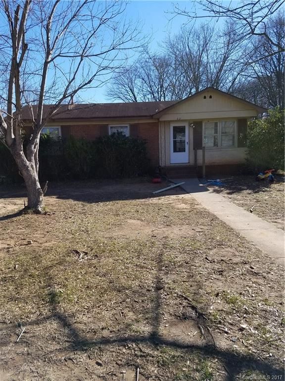 601 Dunbrook Ln, Charlotte, NC 28217