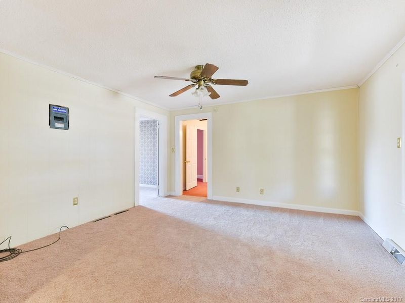 6605 Dwightware Blvd, Charlotte, NC 28227