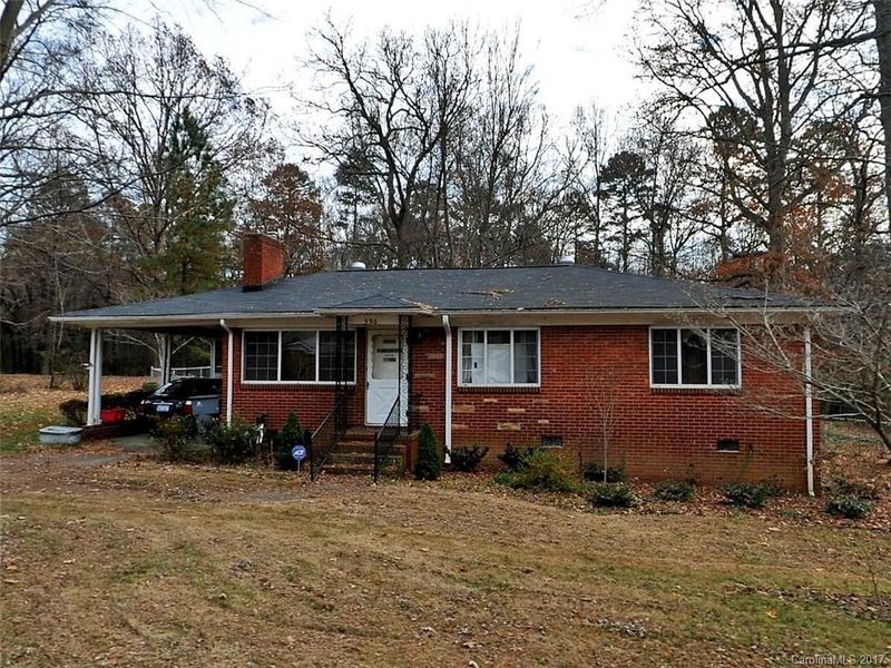 5316 Pine Dr #17, Charlotte, NC 28269
