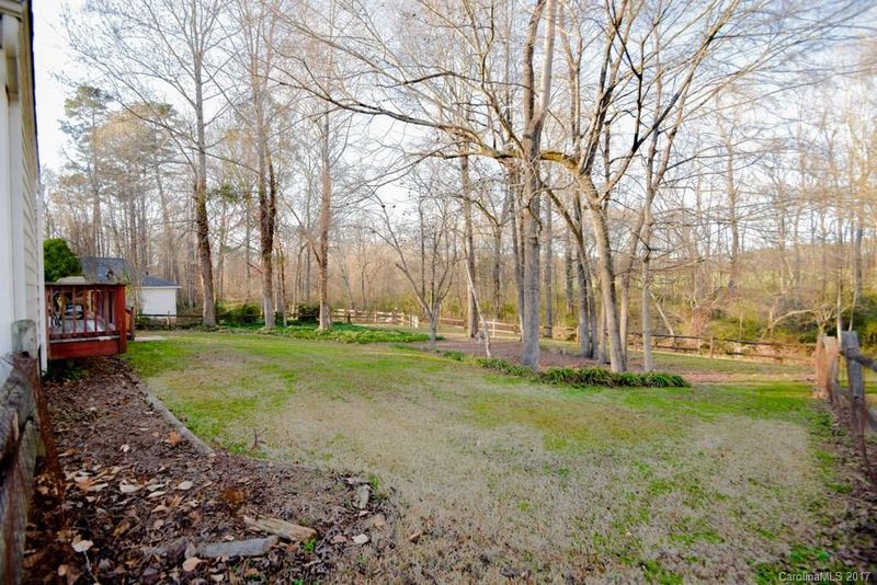3048 Dairy Farm Dr, Monroe, NC 28110