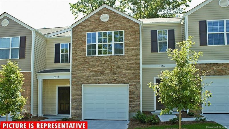 9404 Hamel St #61, Charlotte, NC 28215
