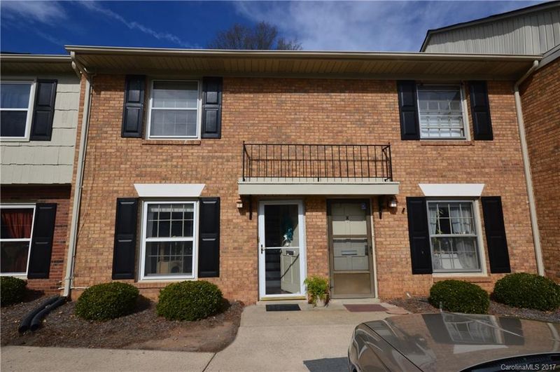 3720 Park Rd #N, Charlotte, NC 28209