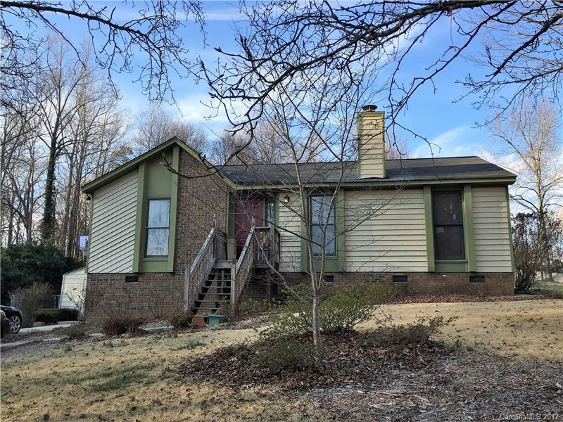 8137 Chrisbry Ln, Charlotte, NC 28215
