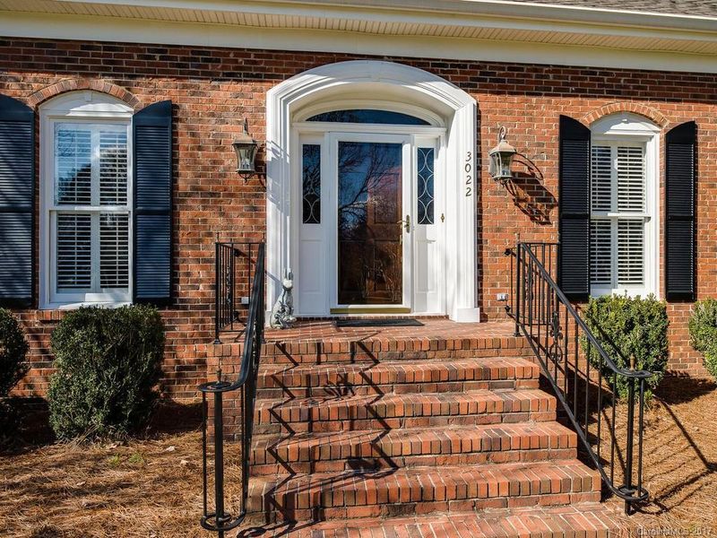 3022 Foxridge Rd, Charlotte, NC 28226