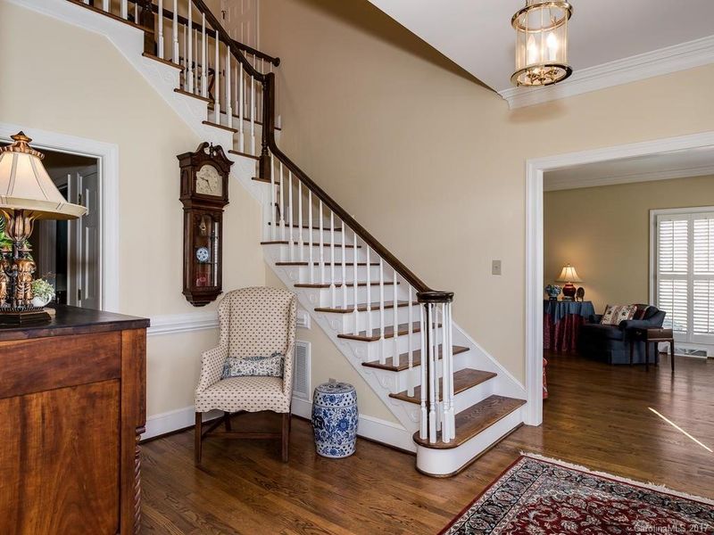 3022 Foxridge Rd, Charlotte, NC 28226