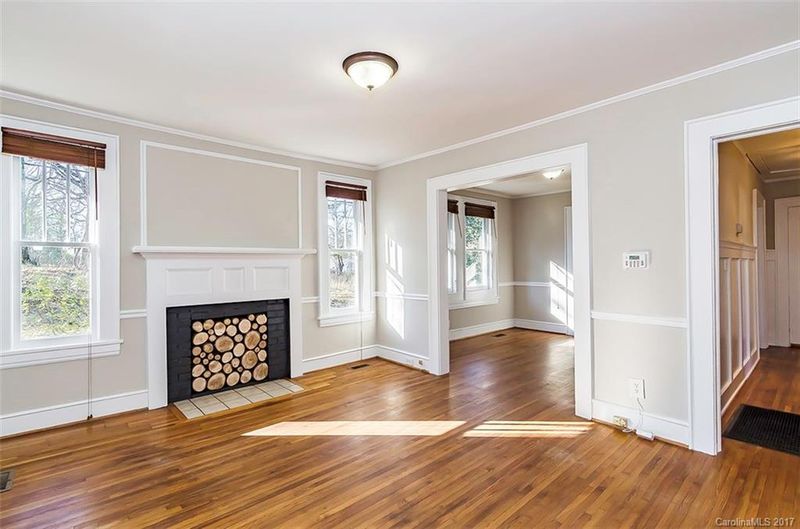 1713 Seifert Cir, Charlotte, NC 28205