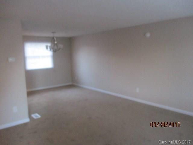 7801 Monfreya Ct, Charlotte, NC 28212