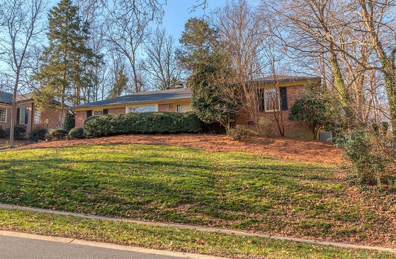 3418 Mill Pond Rd #60, Charlotte, NC 28226