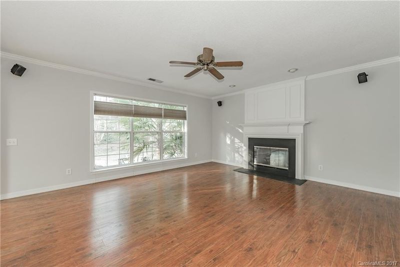 122 Creekside Dr, Fort Mill, SC 29715