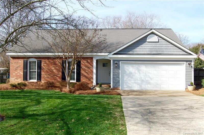 1624 Marque Pl, Matthews, NC 28105