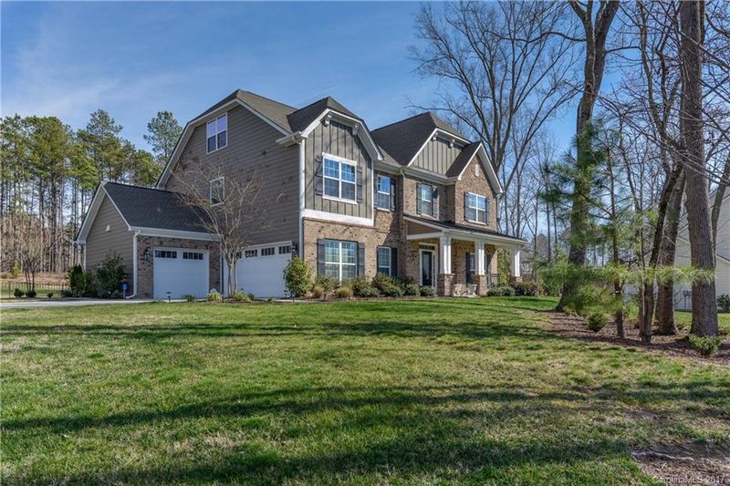 1835 Kings Manor Ct, Matthews, NC 28105