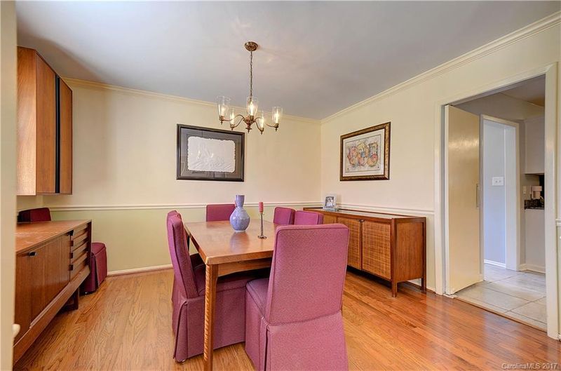 620 Charter Pl #1, Charlotte, NC 28211
