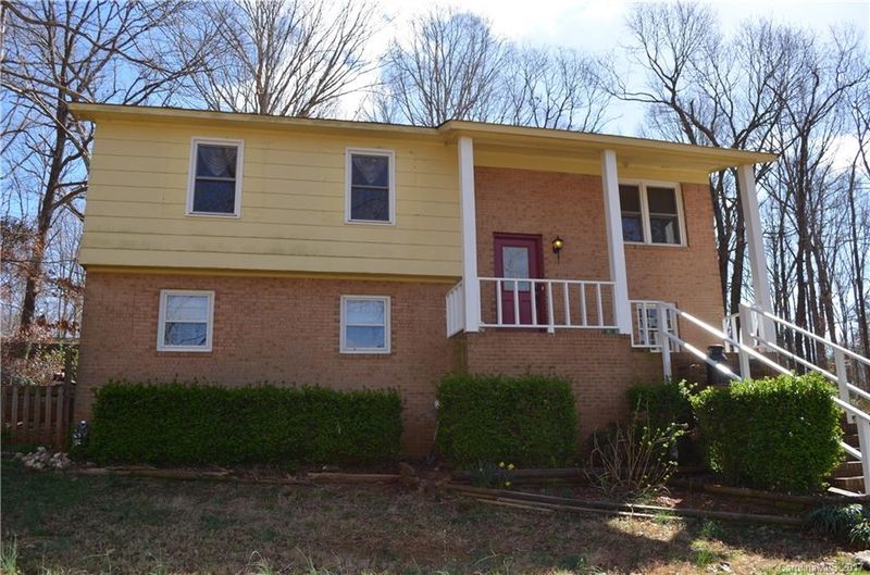 3017 Helen Dr, Waxhaw, NC 28173