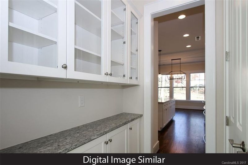 912 Millbrook Rd #C, Charlotte, NC 28211