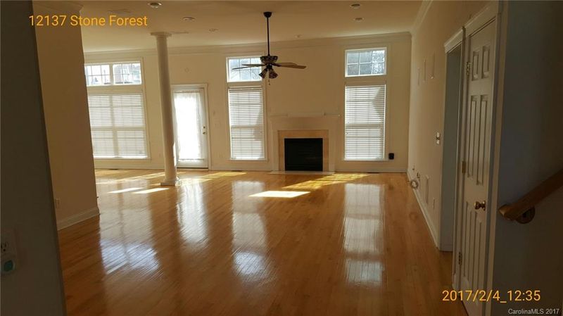12137 Stone Forest Dr, Pineville, NC 28134