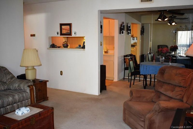 5016 Sardis Rd #E, Charlotte, NC 28270