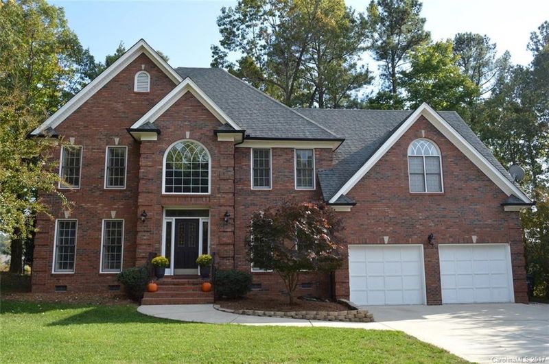 11022 Seven Coves Dr, Tega Cay, SC 29708
