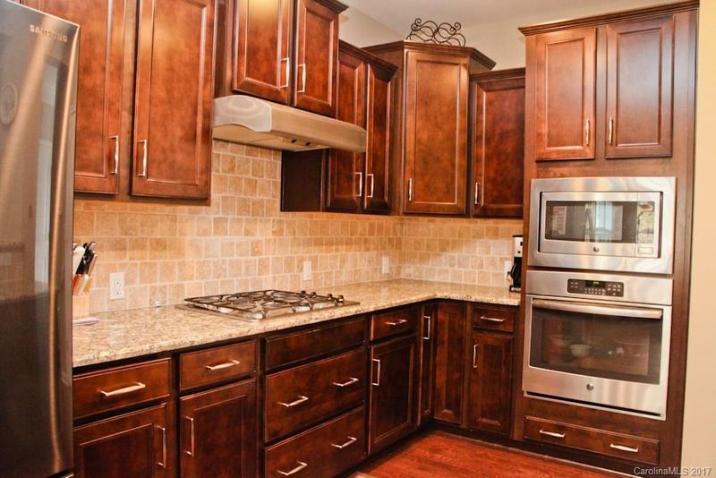 470 River Lake Ct, Tega Cay, SC 29708