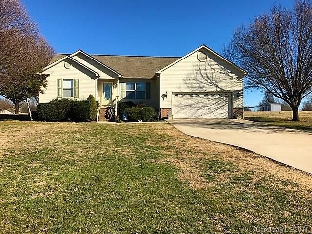 1654 Beverly Ln, Lincolnton, NC 28092