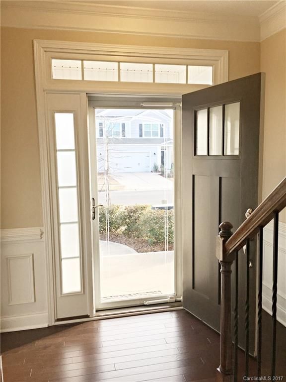 418 Knothole Ln, Charlotte, NC 28214