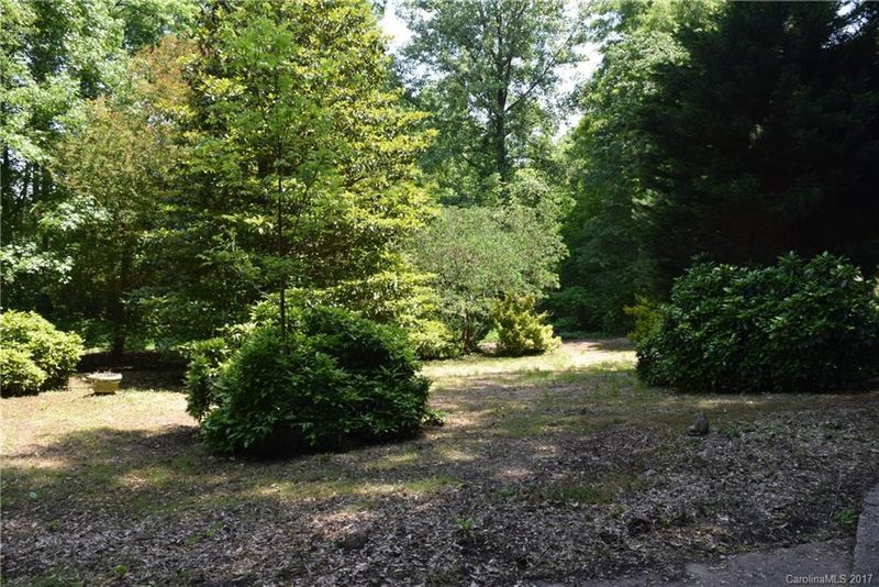 121 River Loop Rd, Belmont, NC 28012