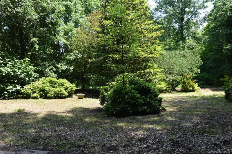 121 River Loop Rd, Belmont, NC 28012