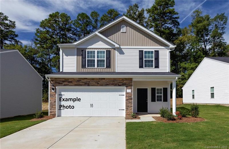 8303 Paw Valley Ln, Charlotte, NC 28214