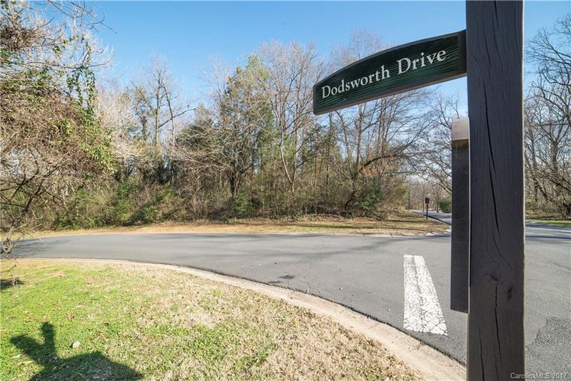 2900 Dodsworth Dr, Cramerton, NC 28032