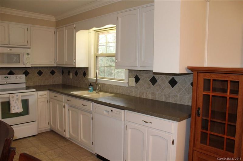 1721 Buffalo Shoals Rd, Lincolnton, NC 28092