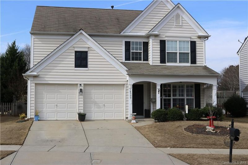 18509 Victoria Bay Dr, Cornelius, NC 28031