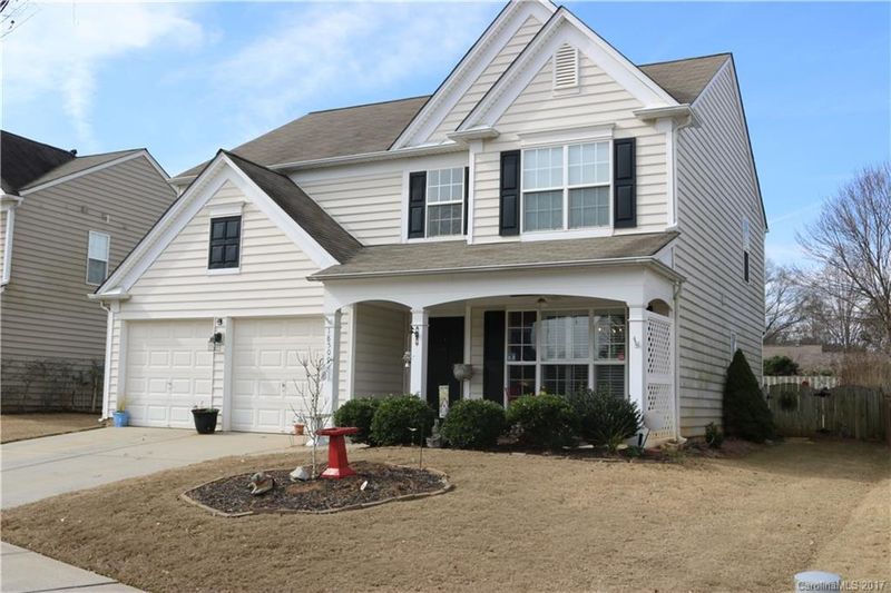 18509 Victoria Bay Dr, Cornelius, NC 28031