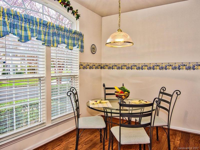 9556 Glenashley Dr #110, Cornelius, NC 28031