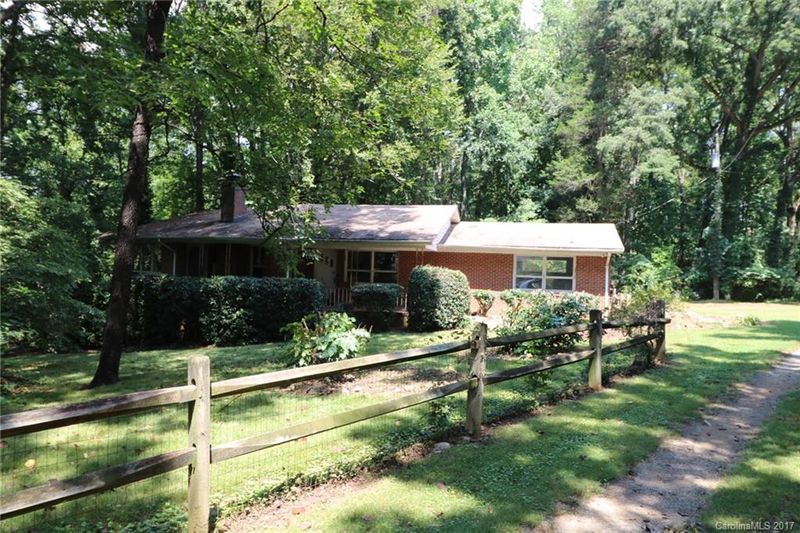 1845 Rocky River Rd, Charlotte, NC 28213