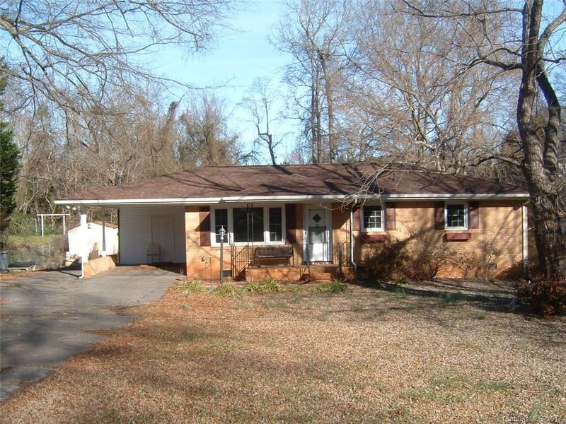 111 Vina Pl, Mount Holly, NC 28120