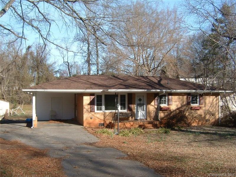 111 Vina Pl, Mount Holly, NC 28120
