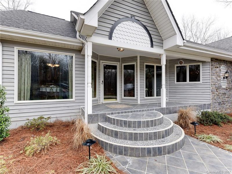 6304 Hastings Rd, Waxhaw, NC 28173
