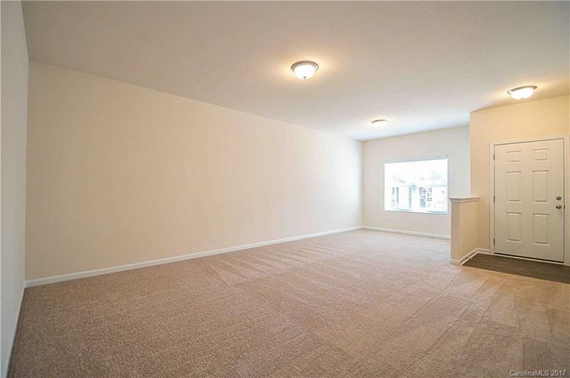 13837 Pinyon Pine Ln, Charlotte, NC 28215
