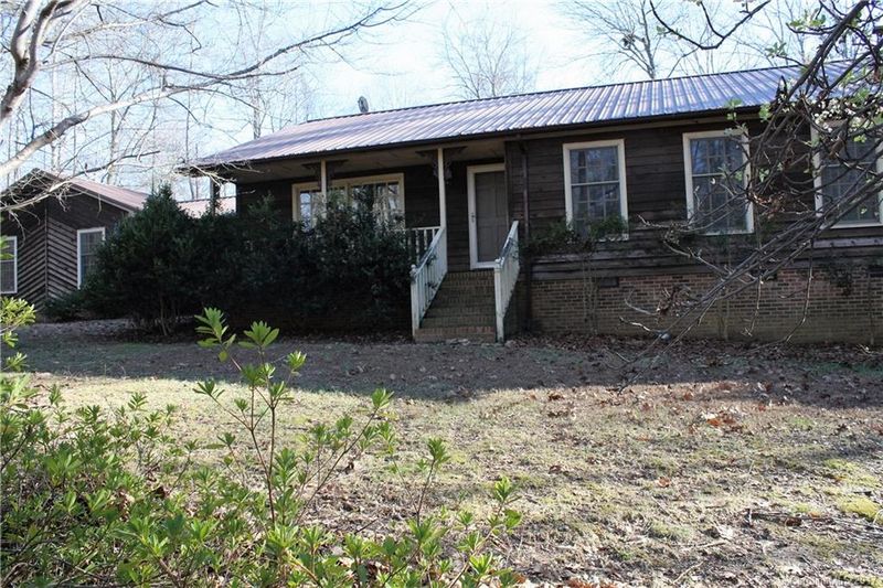 280 Rainbow Cir, Clover, SC 29710