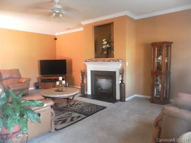 4002 W Fairmeadow Dr, Lancaster, SC 29720