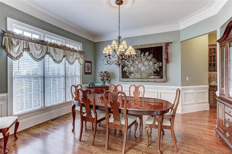2210 Highland Forest Dr, Marvin, NC 28173